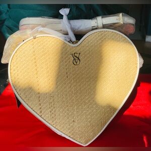 Victoria secret bag ❤️🤍🖤